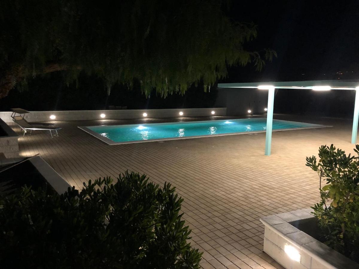 Terre Iblee Resort 끼아라몬떼굴피 외부 사진