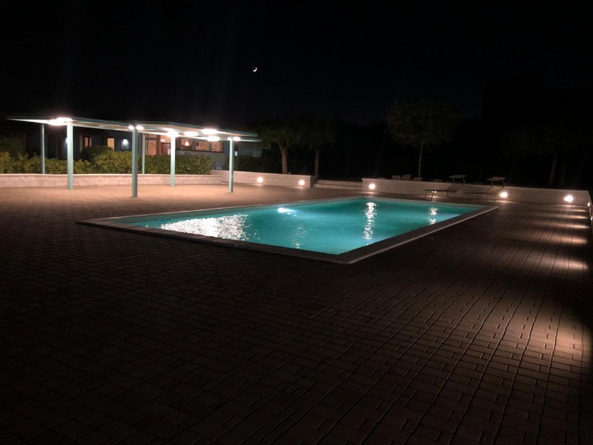 Terre Iblee Resort 끼아라몬떼굴피 외부 사진