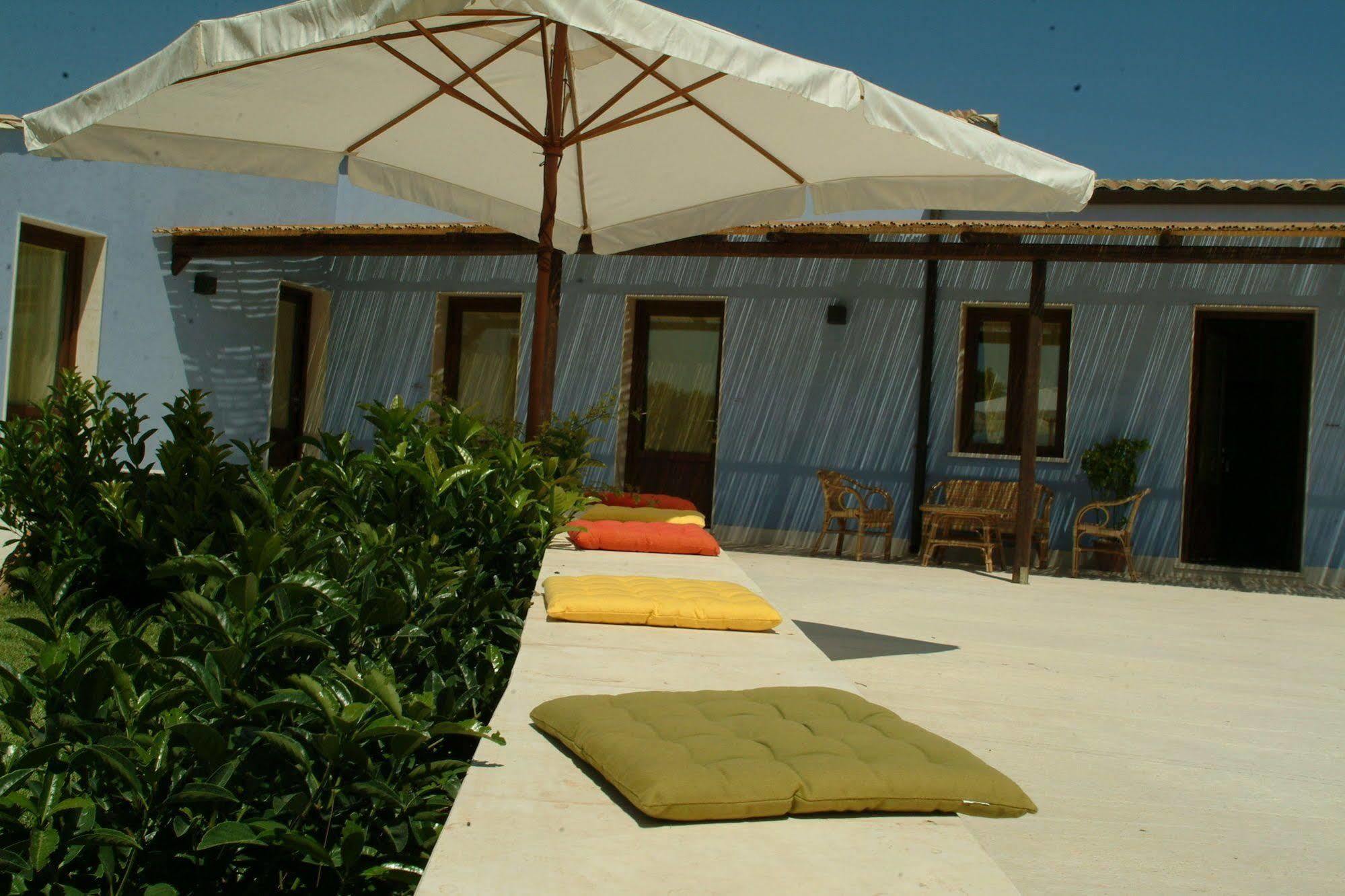 Terre Iblee Resort 끼아라몬떼굴피 외부 사진